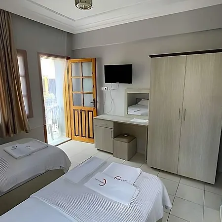 Otel Carmina