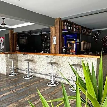 Otel Carmina Cedit