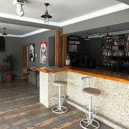 Carmina Otel 3*