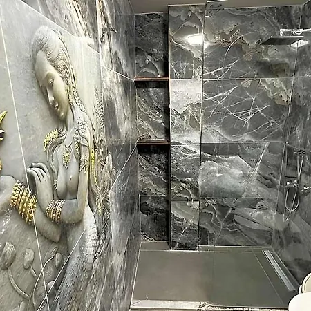 Otel Carmina Cedit