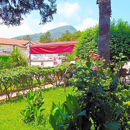 Carmina Hotel Cedit