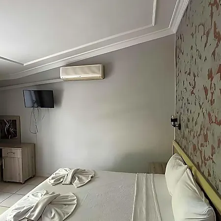 Carmina Hotel Cedit